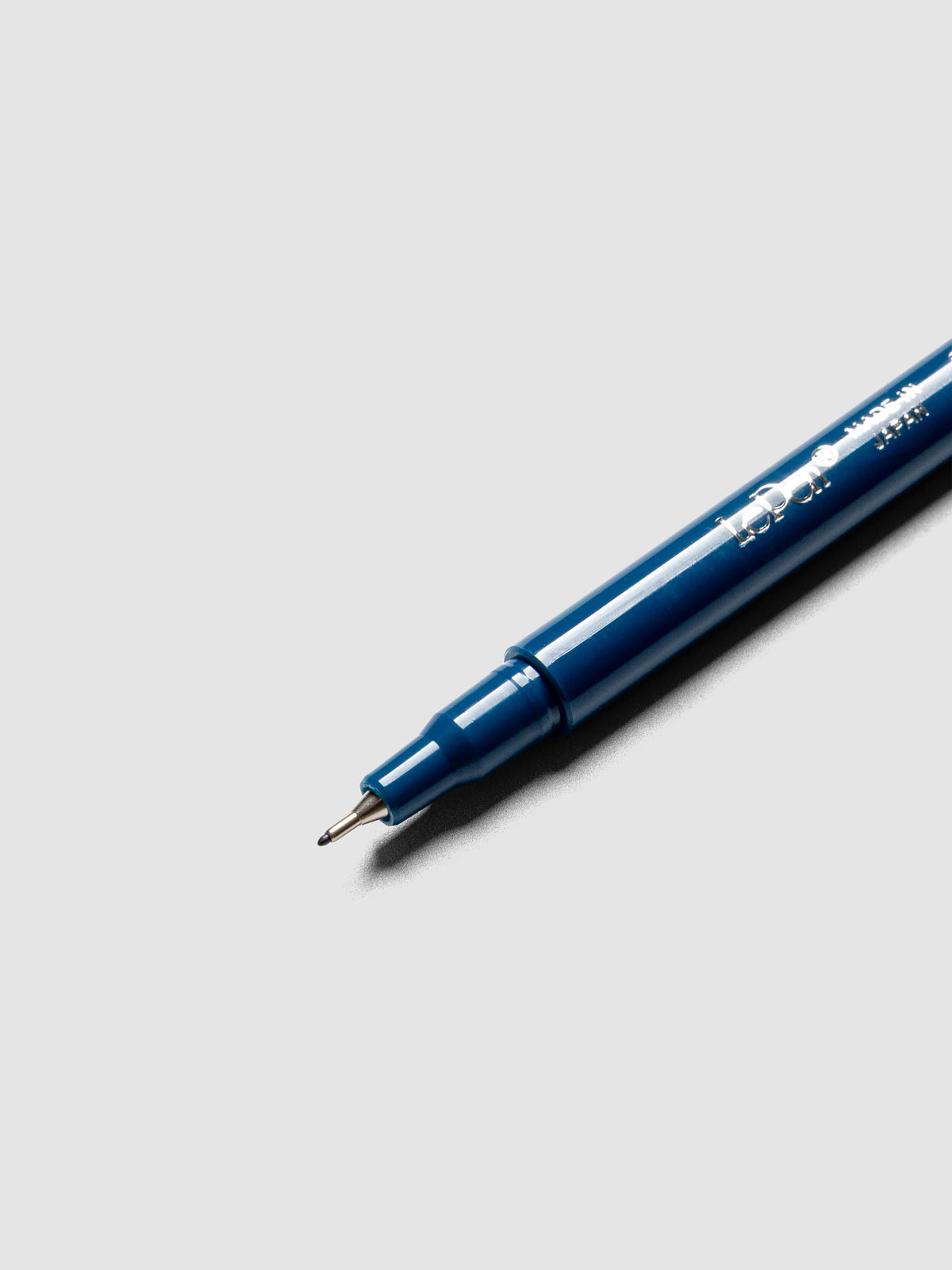 Le Pen by Marvy Uchida in Oriental Blue