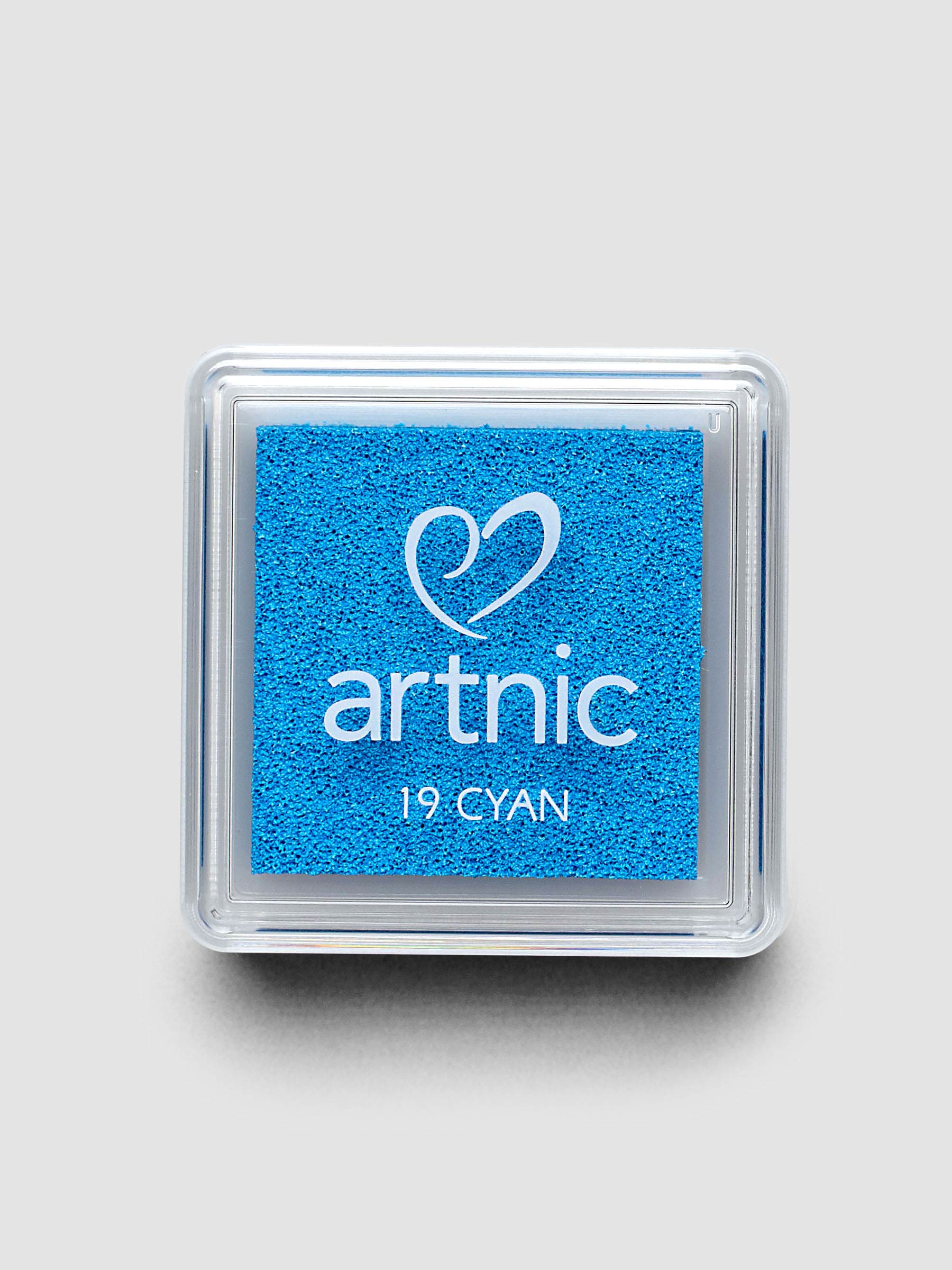 Artnic Stamp Ink Pad in cyan seen from above with cover on