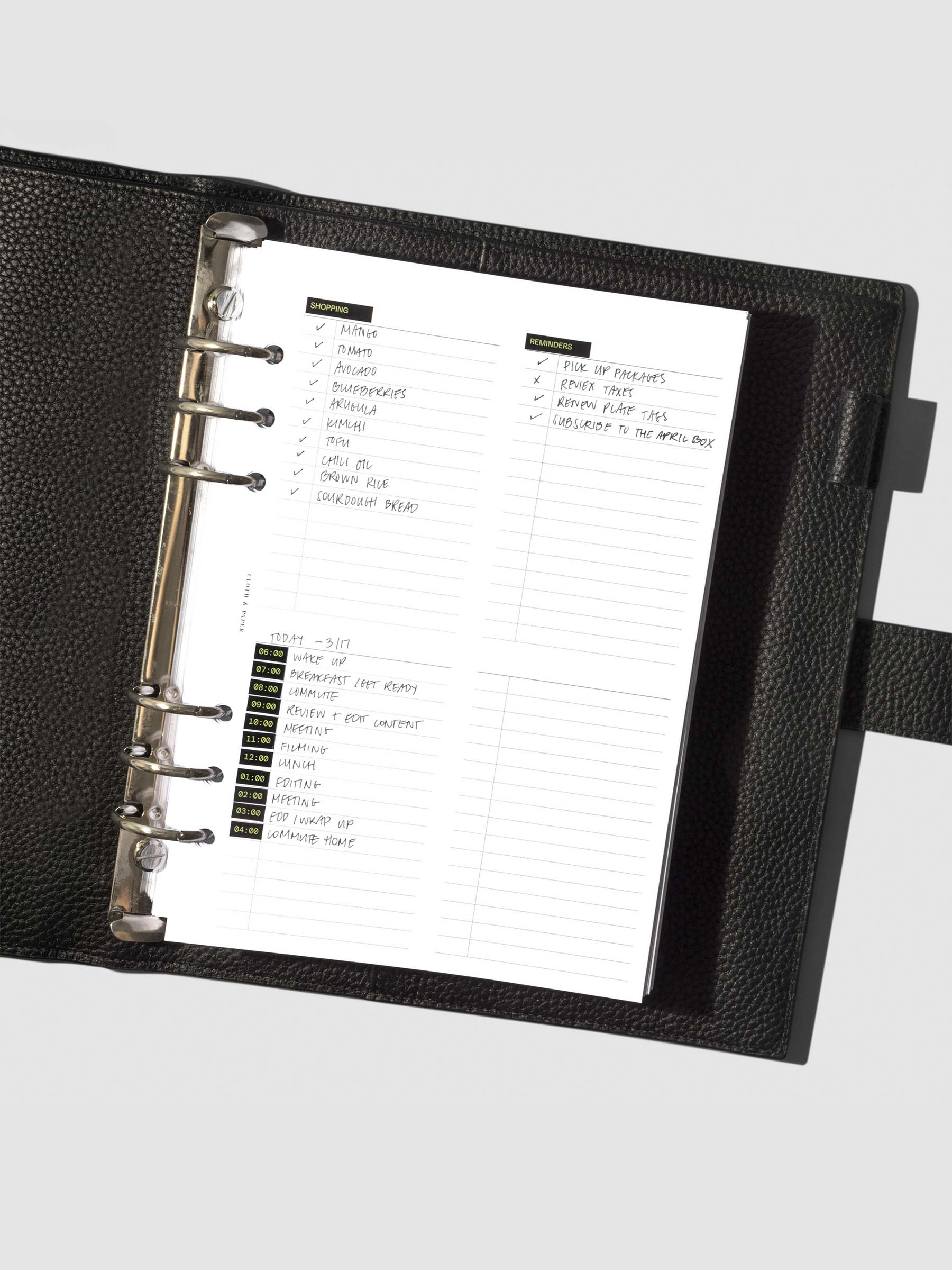Insert in use inside a leather planner.
