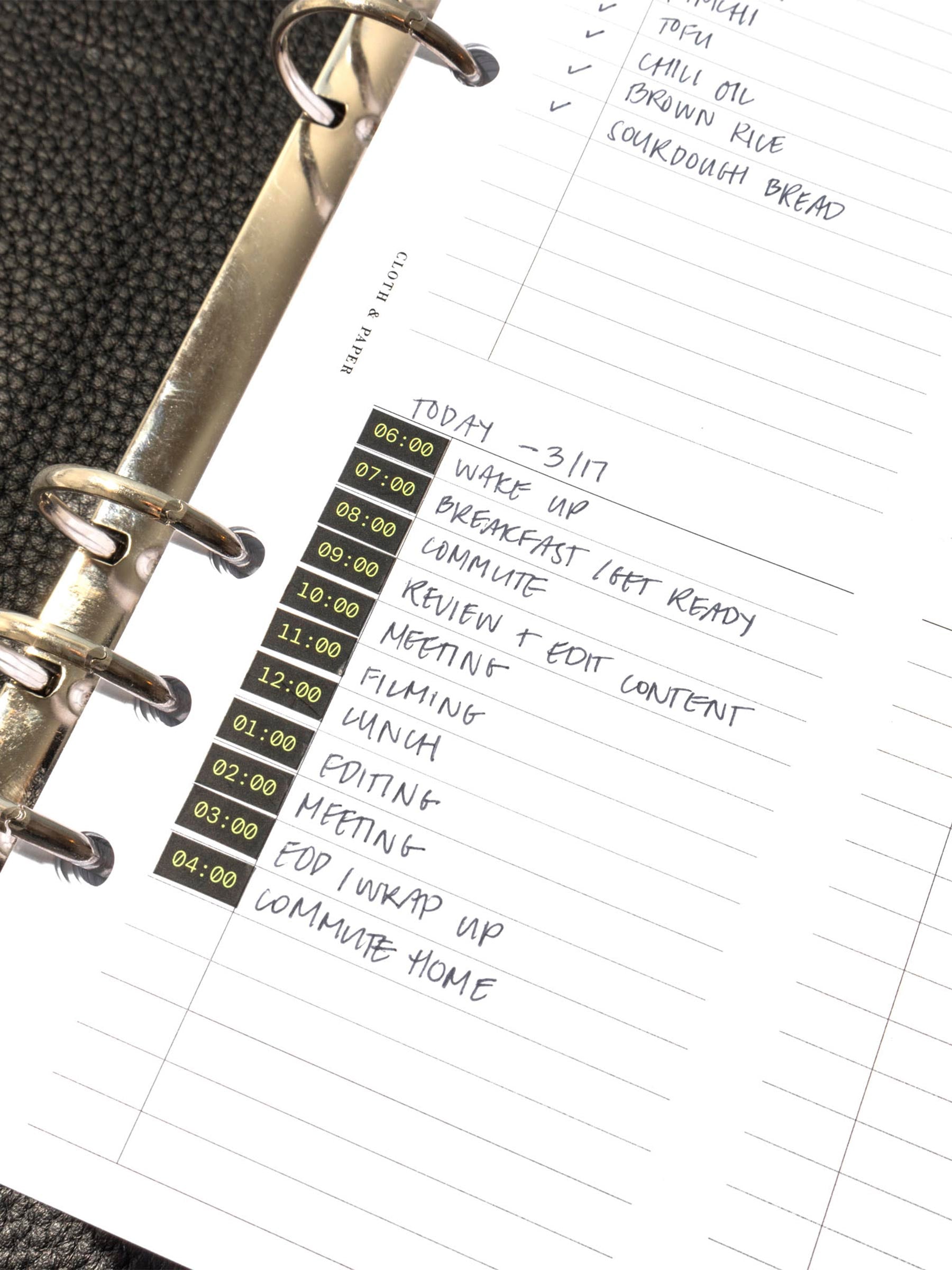 Insert in use inside a leather planner.