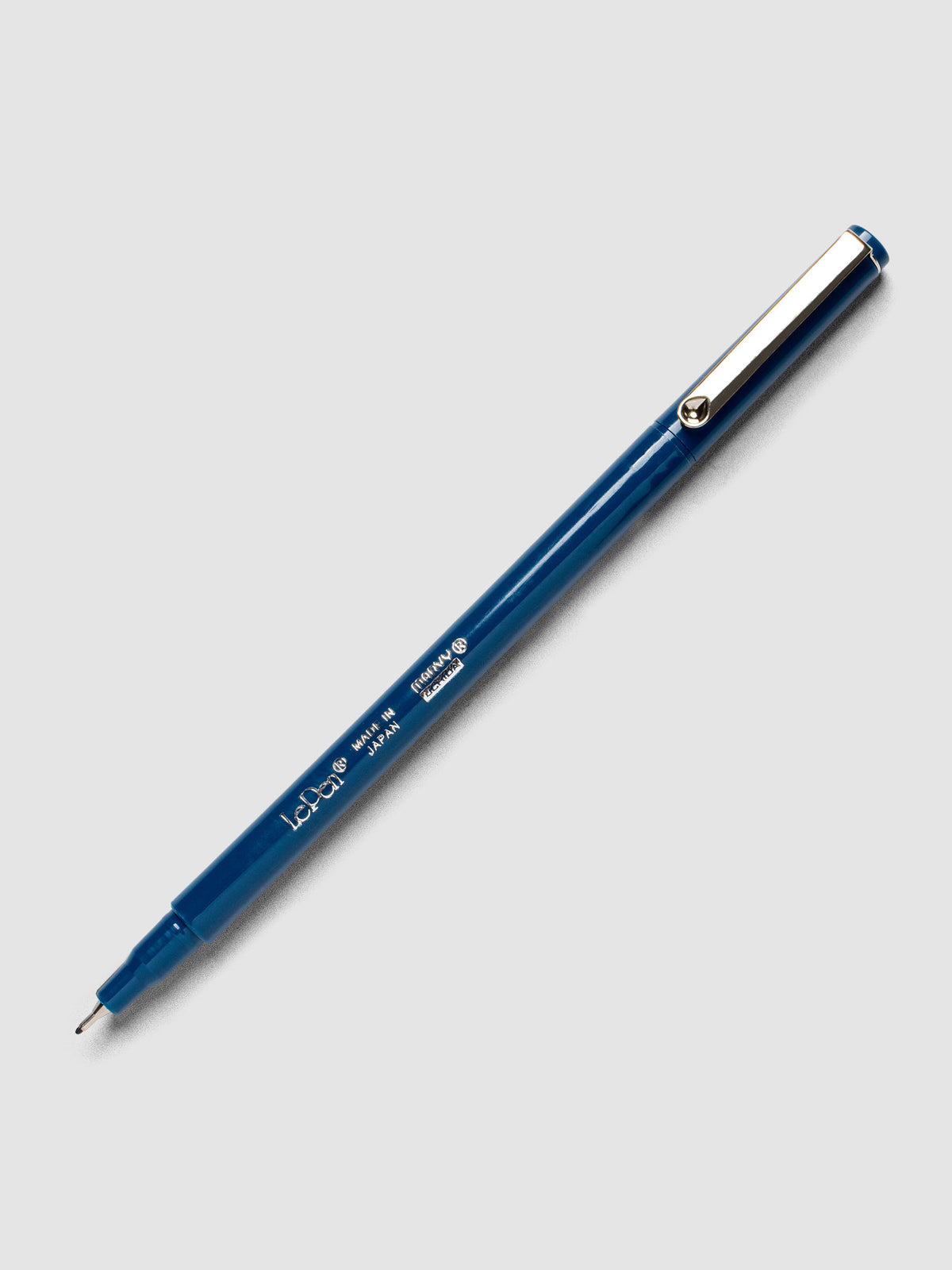 Le Pen by Marvy Uchida in Oriental Blue