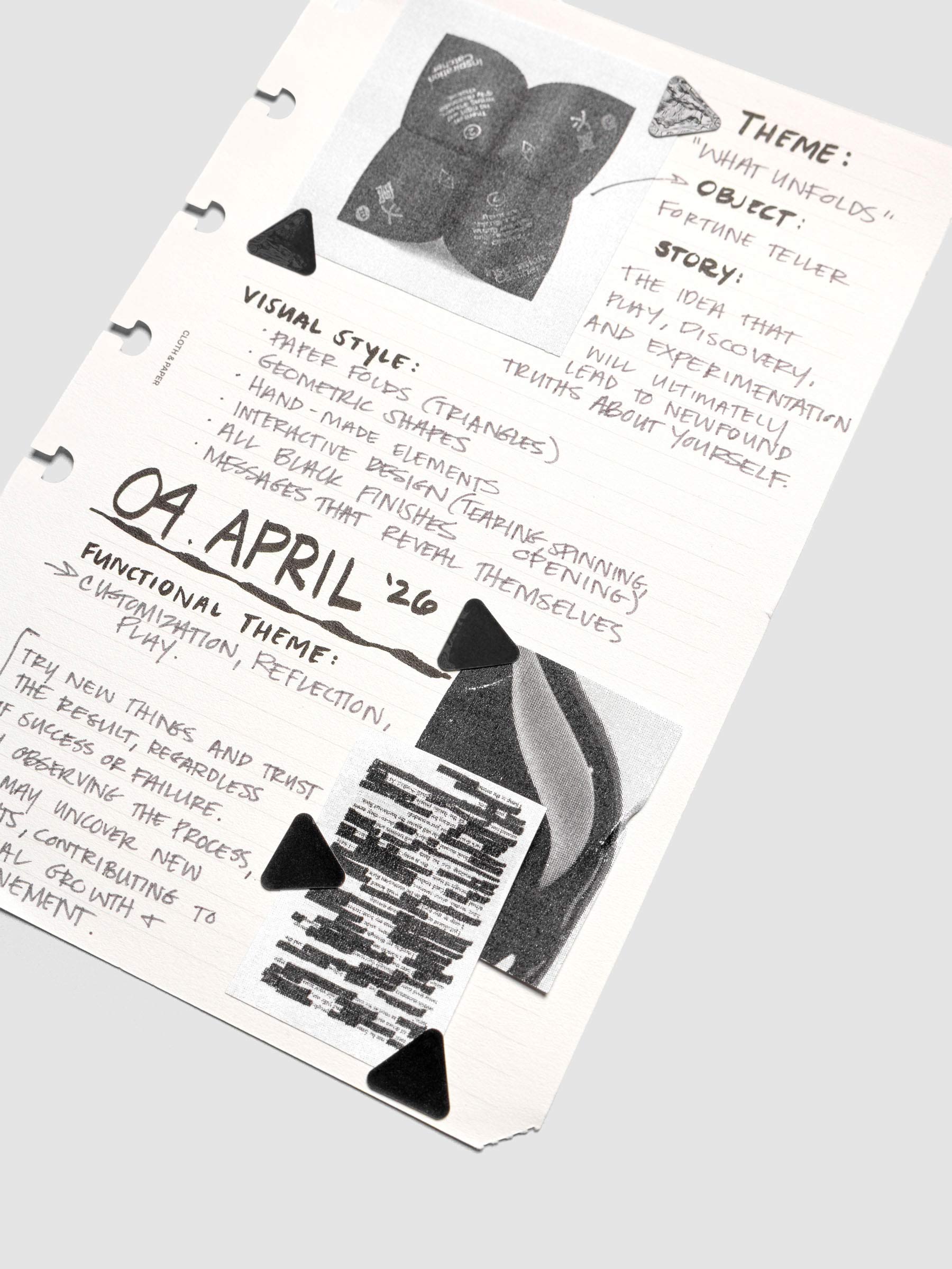 Planner insert with high gloss, black triangle stickers