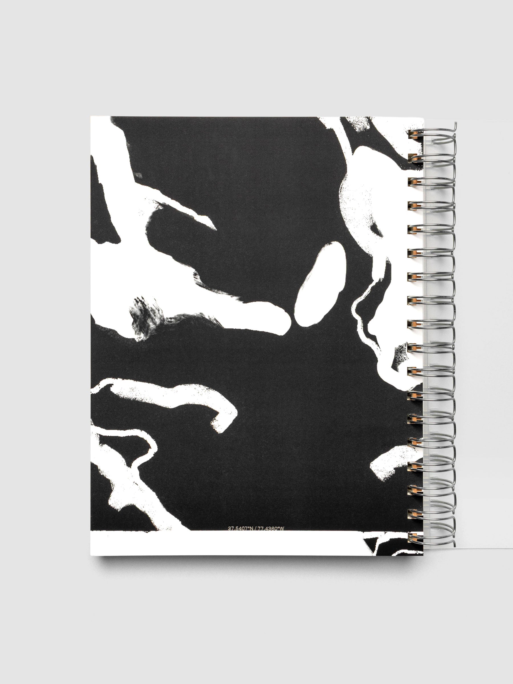 Spiral Notebook dashboard in the color Avant Garde shown in size HP Classic inside a notebook.