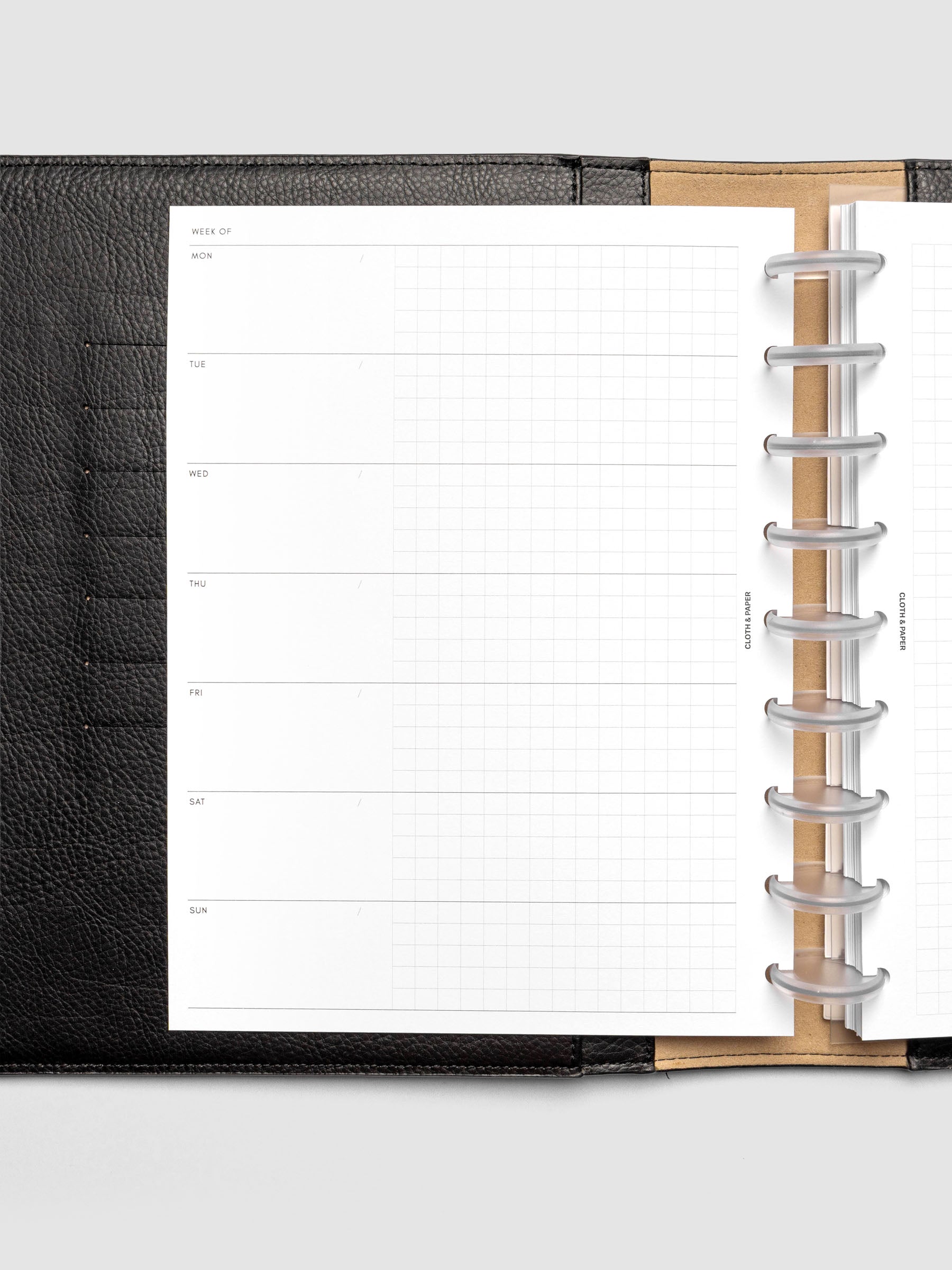 Weekly Graph Inserts in size A6 shown discbound.