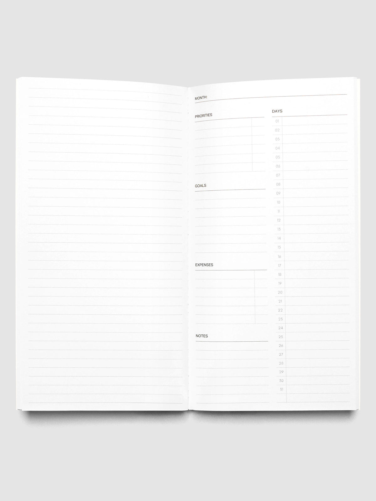 Monthly Overview notebook interior in size A5 Slim.
