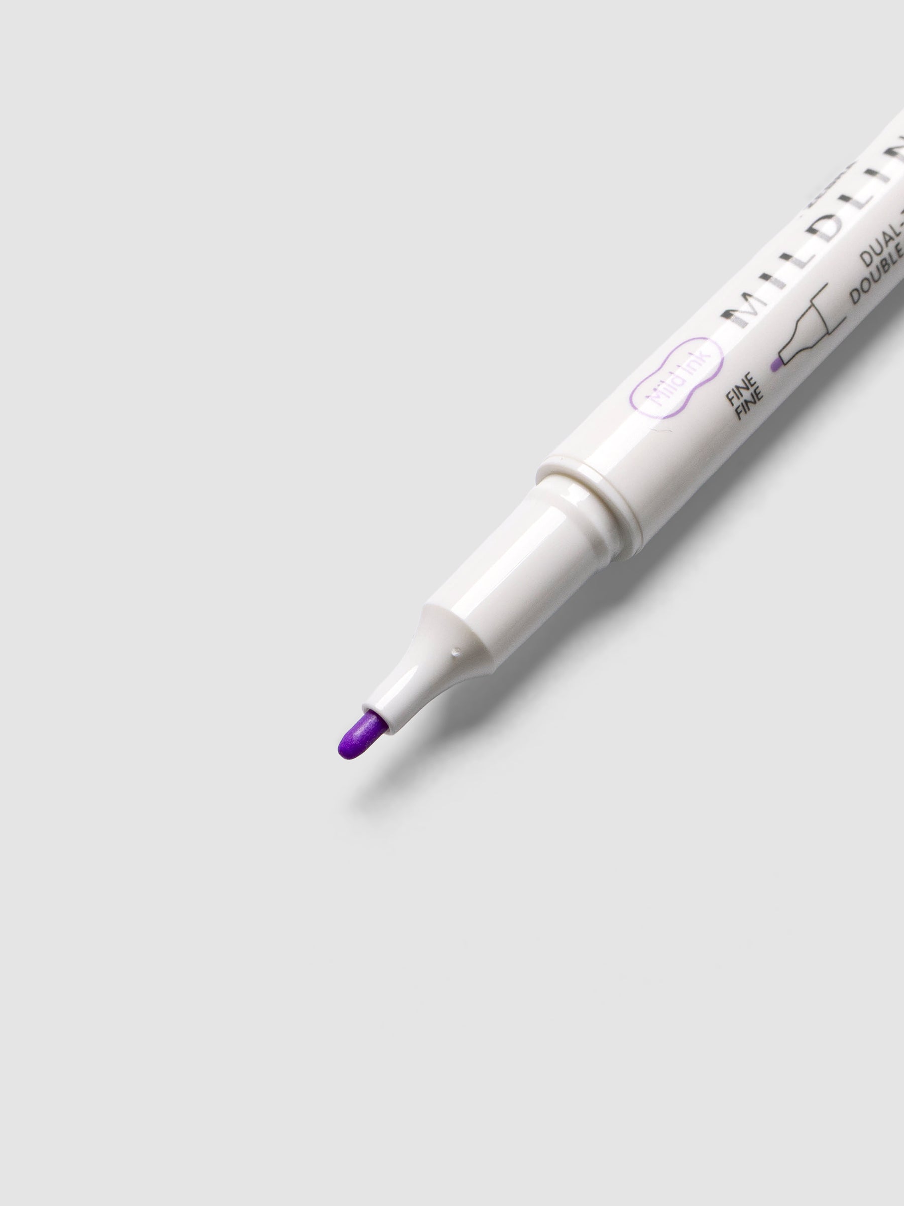 Close-up of Zebra Mildliner Dual-Tip Fineliner fine bullet tip in violet