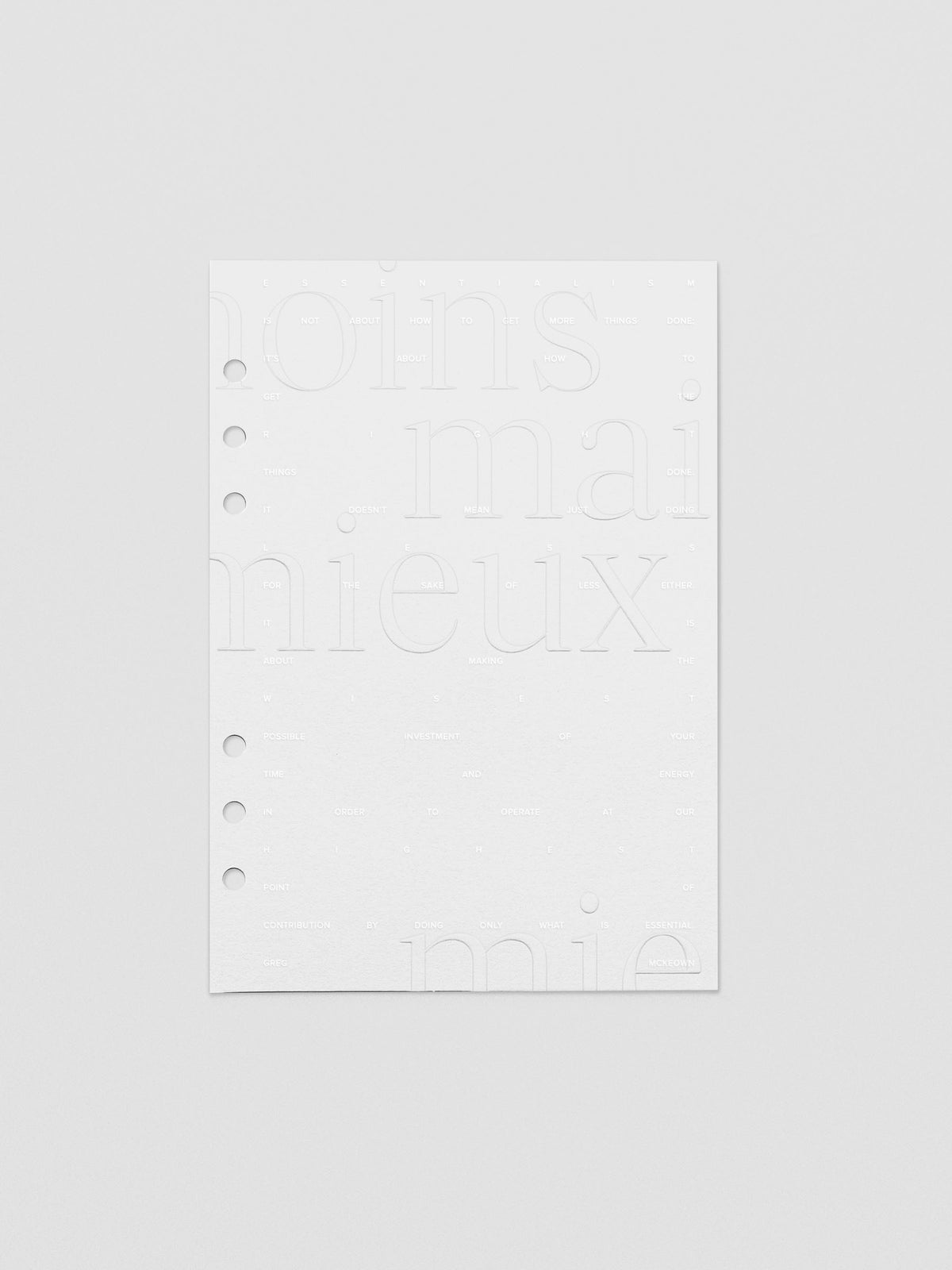 Essentialism Dashboard Duo reading "moins mai mieux" in size A5.