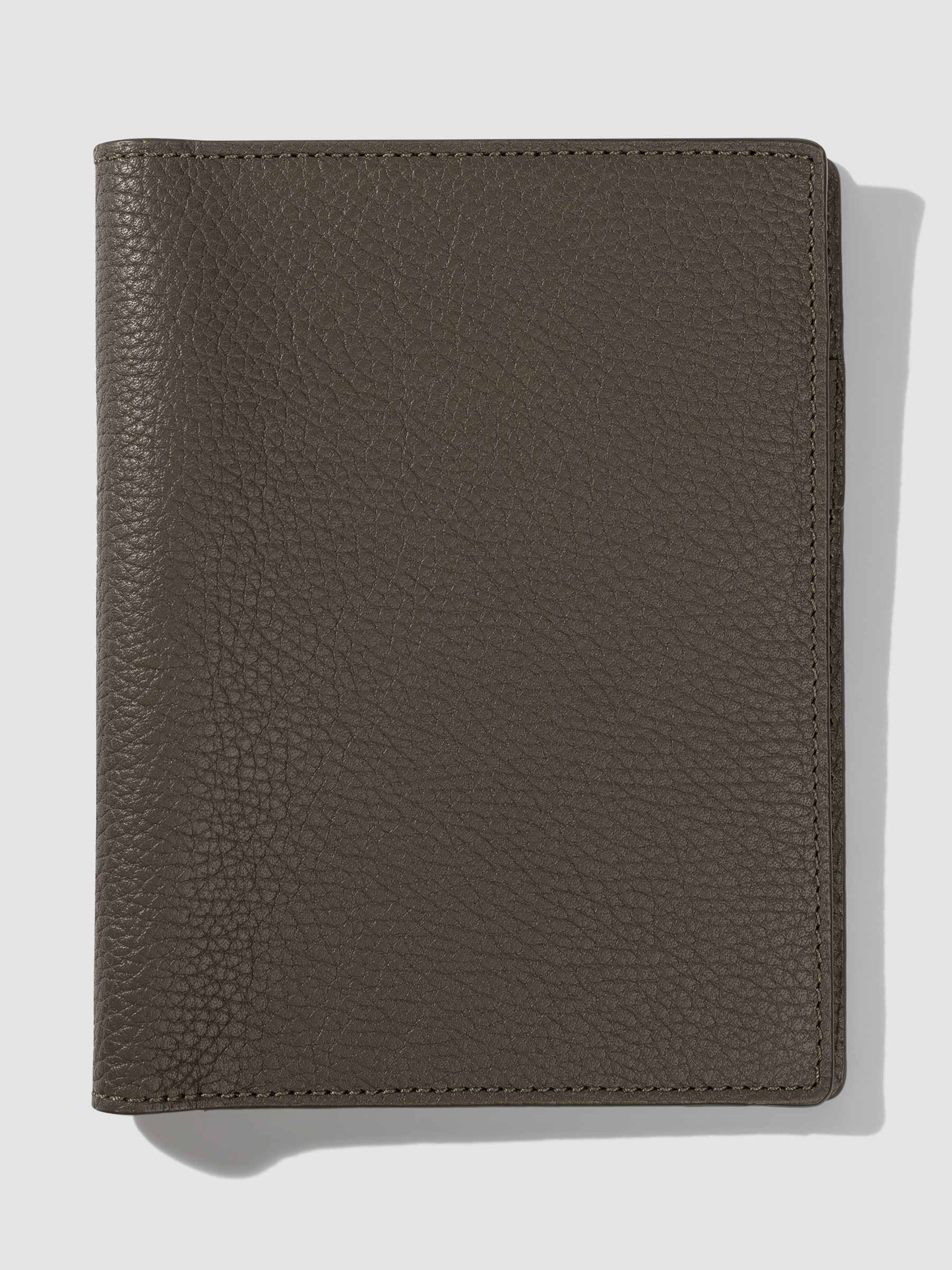 Leon folio displayed on a neutral background.