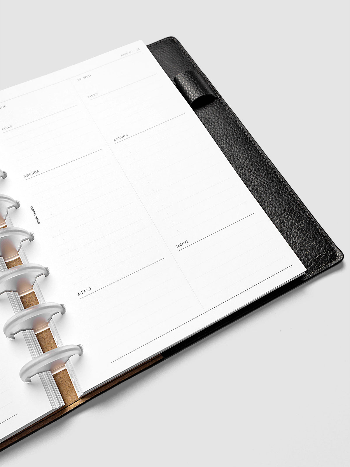 Detail view of the right page layout for the 2027 Dated Daily Inserts | Monday start in a black discbound planner